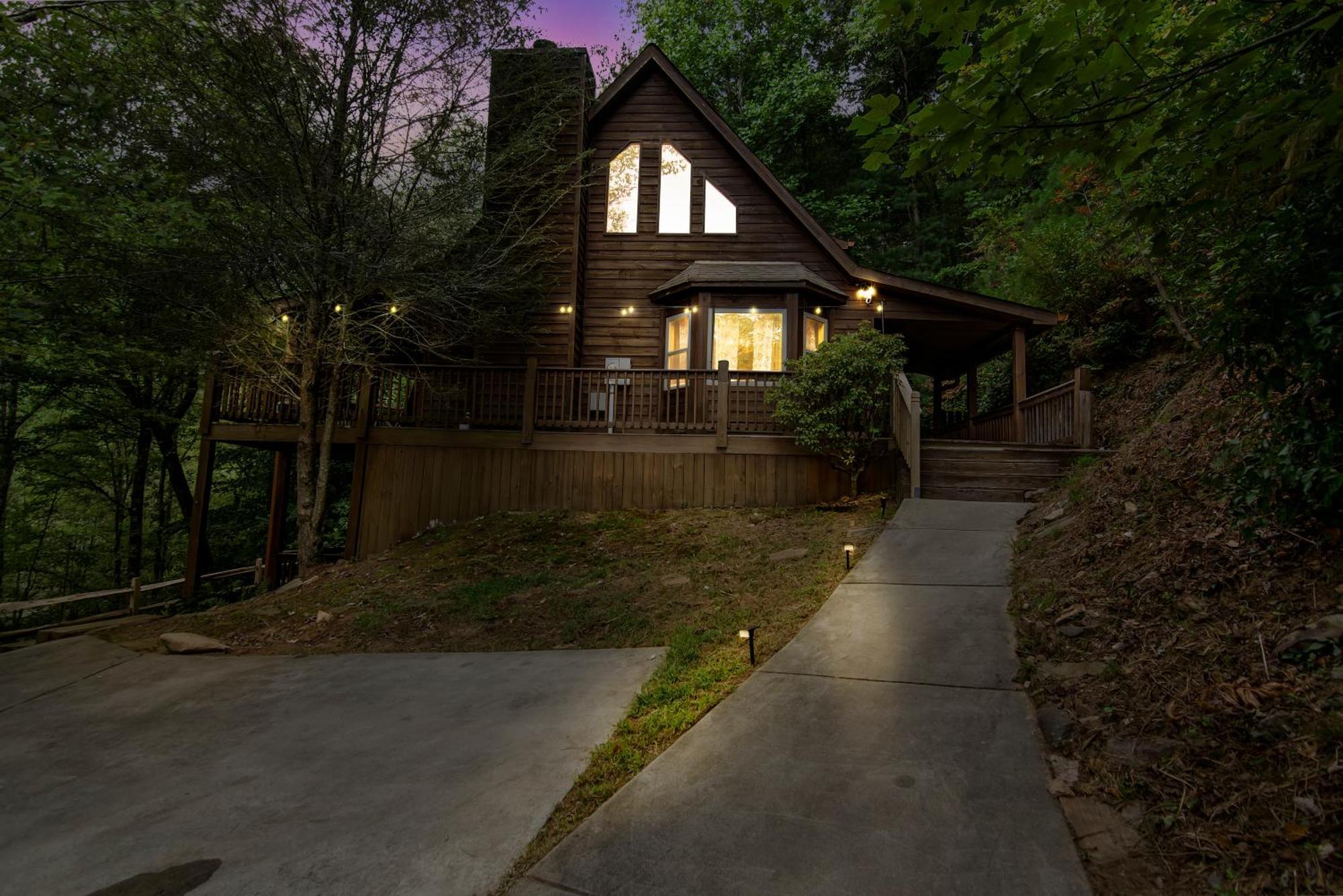 Amazing Creek View Cabin W/ Hot Tub, Firepit & Pool Table Ellijay Luaran gambar