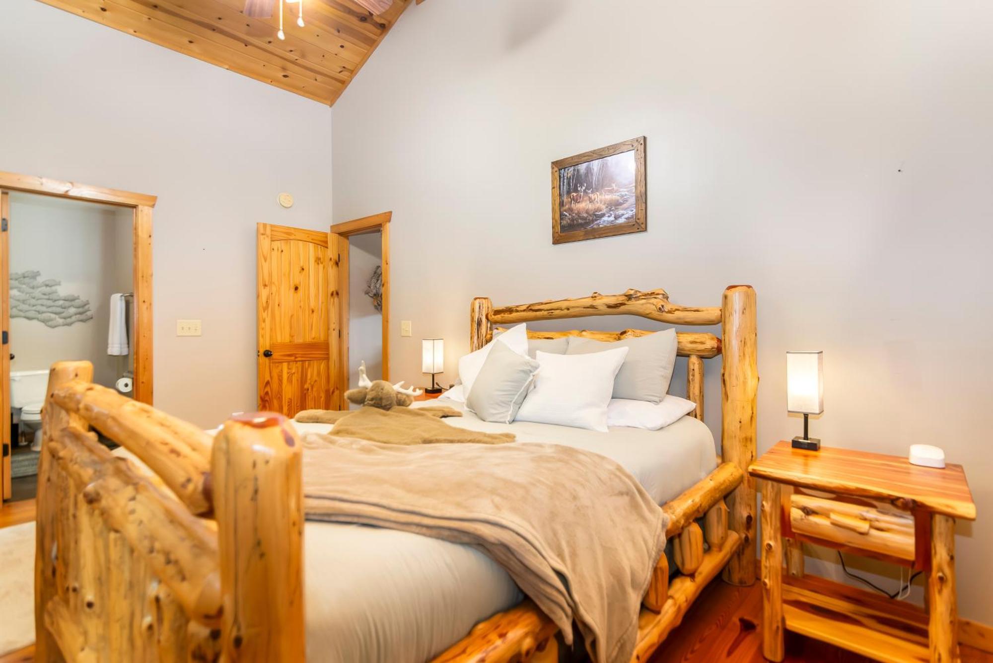 Amazing Creek View Cabin W/ Hot Tub, Firepit & Pool Table Ellijay Luaran gambar