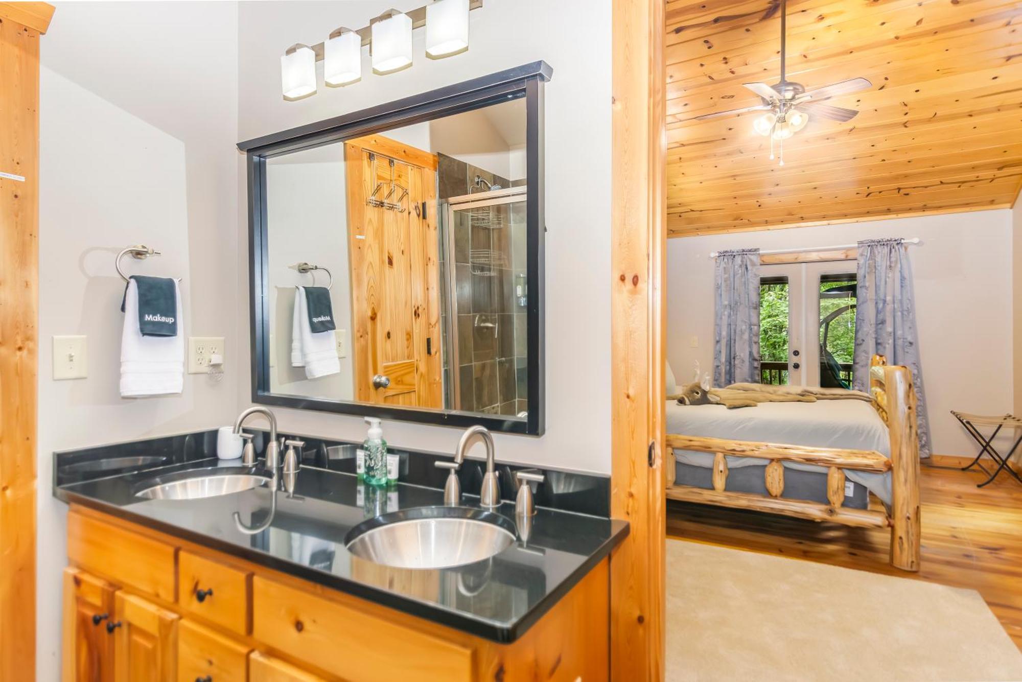 Amazing Creek View Cabin W/ Hot Tub, Firepit & Pool Table Ellijay Luaran gambar